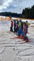 děti na lyžích